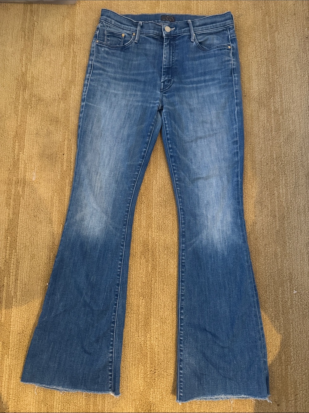 MOTHER The Weekender Frey Flare Jeans